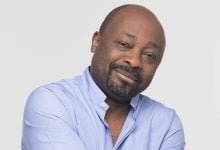Alain Foka: Le journaliste quitte RFI et se lance dans une nouvelle aventure à Lomé