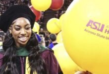 Etats-Unis : une étudiante obtient son doctorat à 17 ans