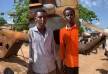 Deux jeunes construisent un hélicoptère "made in Nigéria"